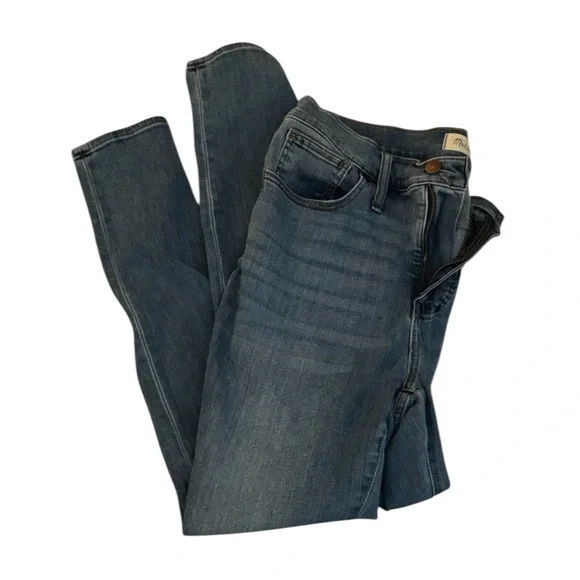 Madewell Mid-Rise Skinny Jean - Picture 1 of 2